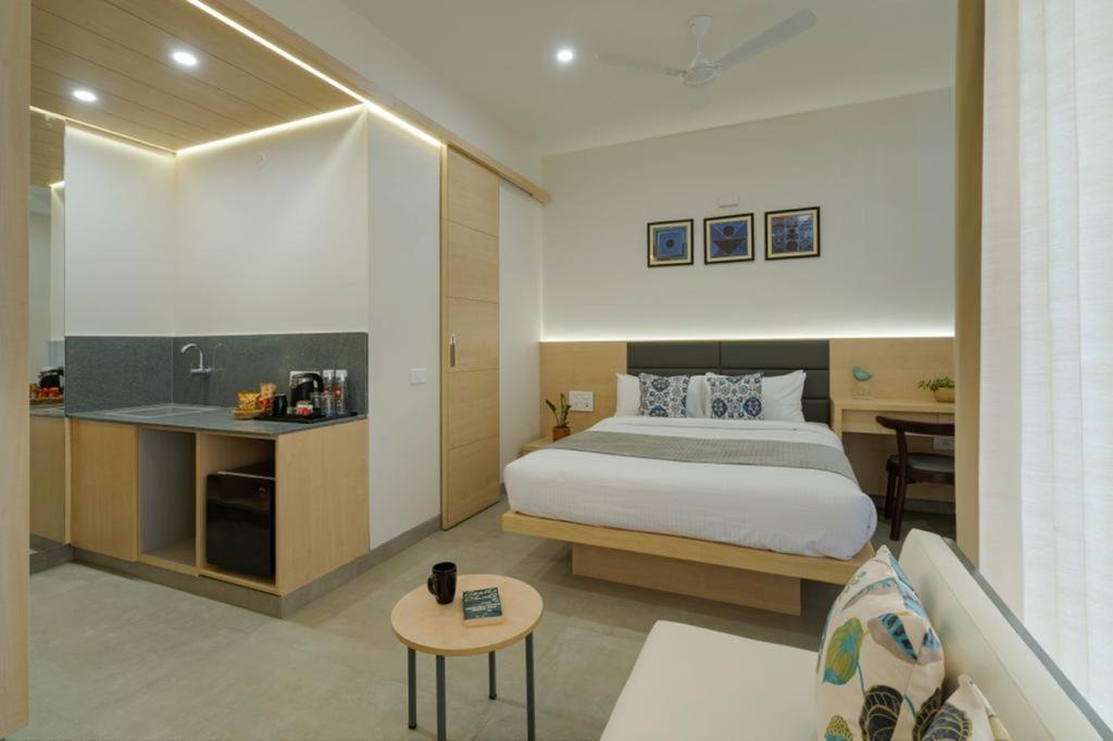 Iris Suites Bangalore Exterior photo
