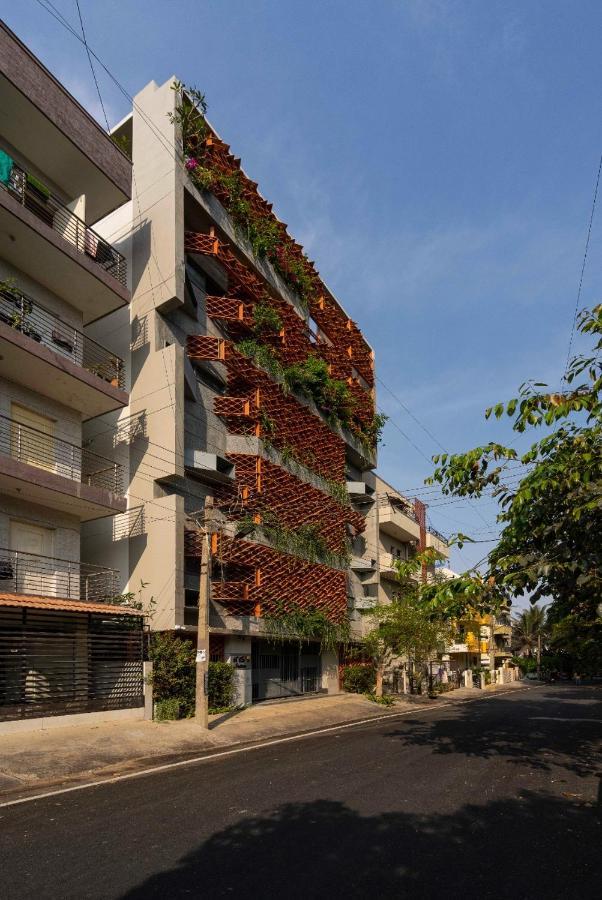 Iris Suites Bangalore Exterior photo